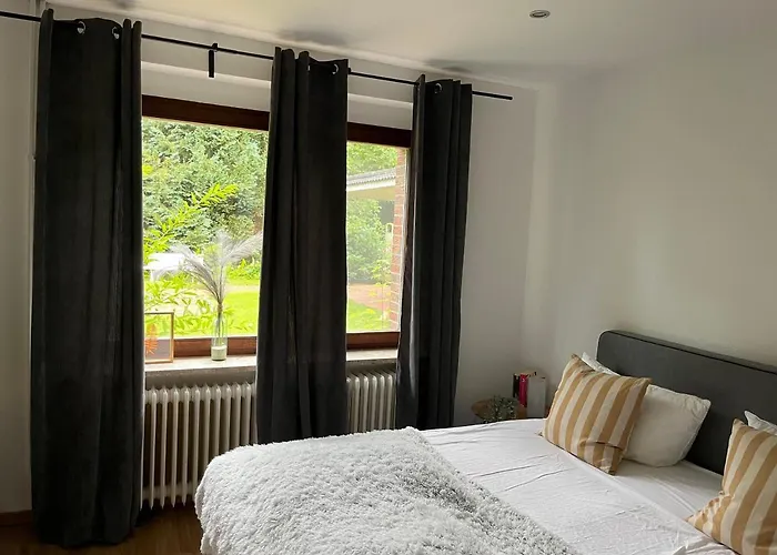 Apartman Deich Quartier 9.3 *